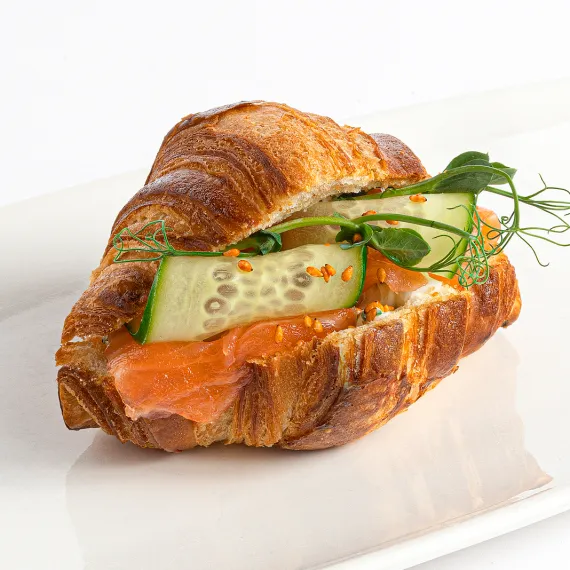 Mini croissant with salmon